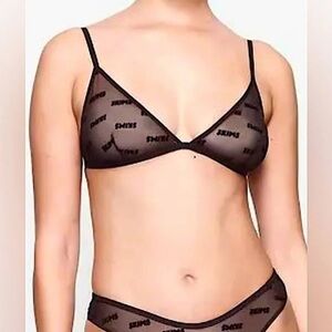 Skims Wireless After Hours Triangle Bralette Size 4X